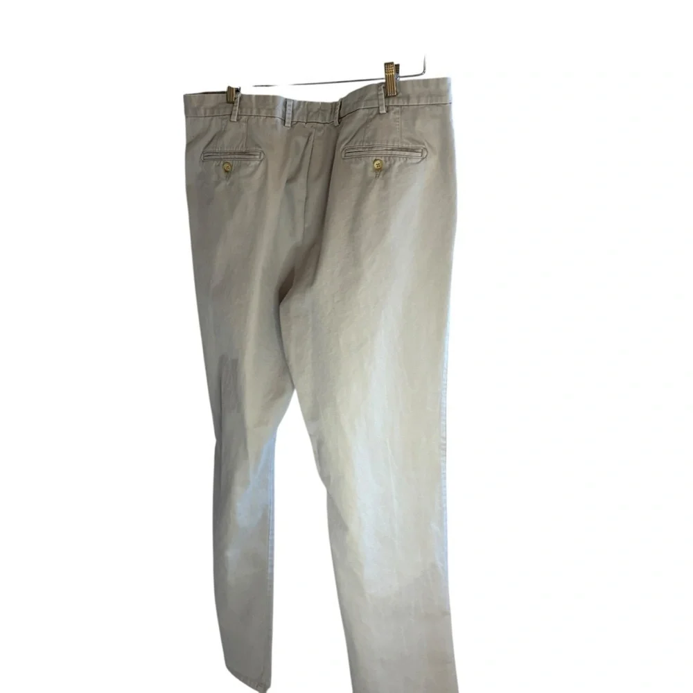 Peter Millar Men’s Pima Cotton Khakis. Size 40 waist‎ x 36 length. GUC Light tan